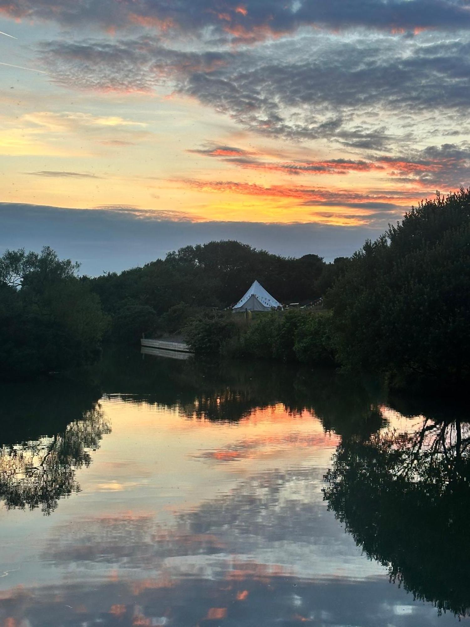 Lakeside Glamping Firecrest St Columb Major Luaran gambar